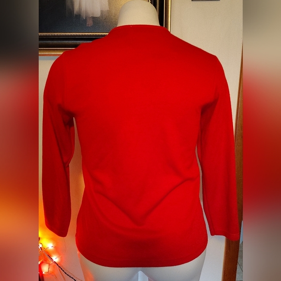 Stephanie Rogers | Red Cardigan top with Gold Accent Clasp – Size L – NWT ❤️ - Picture 7 of 7